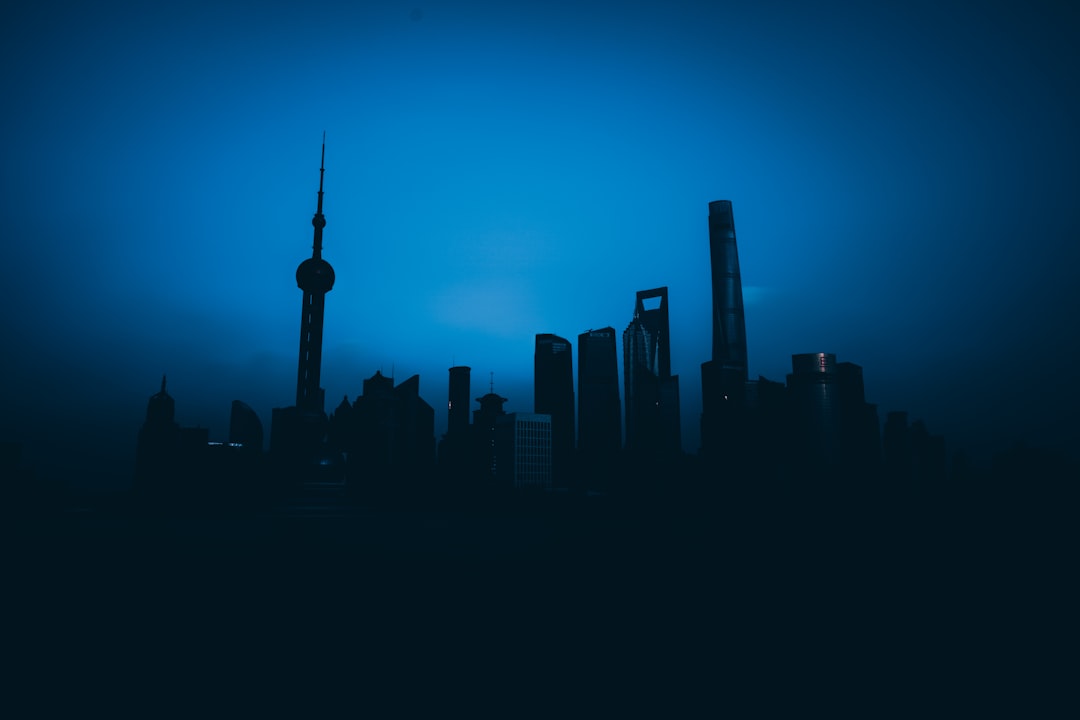 公寓安防升级方案：庆有年可视门铃及智能锁套装应用案例